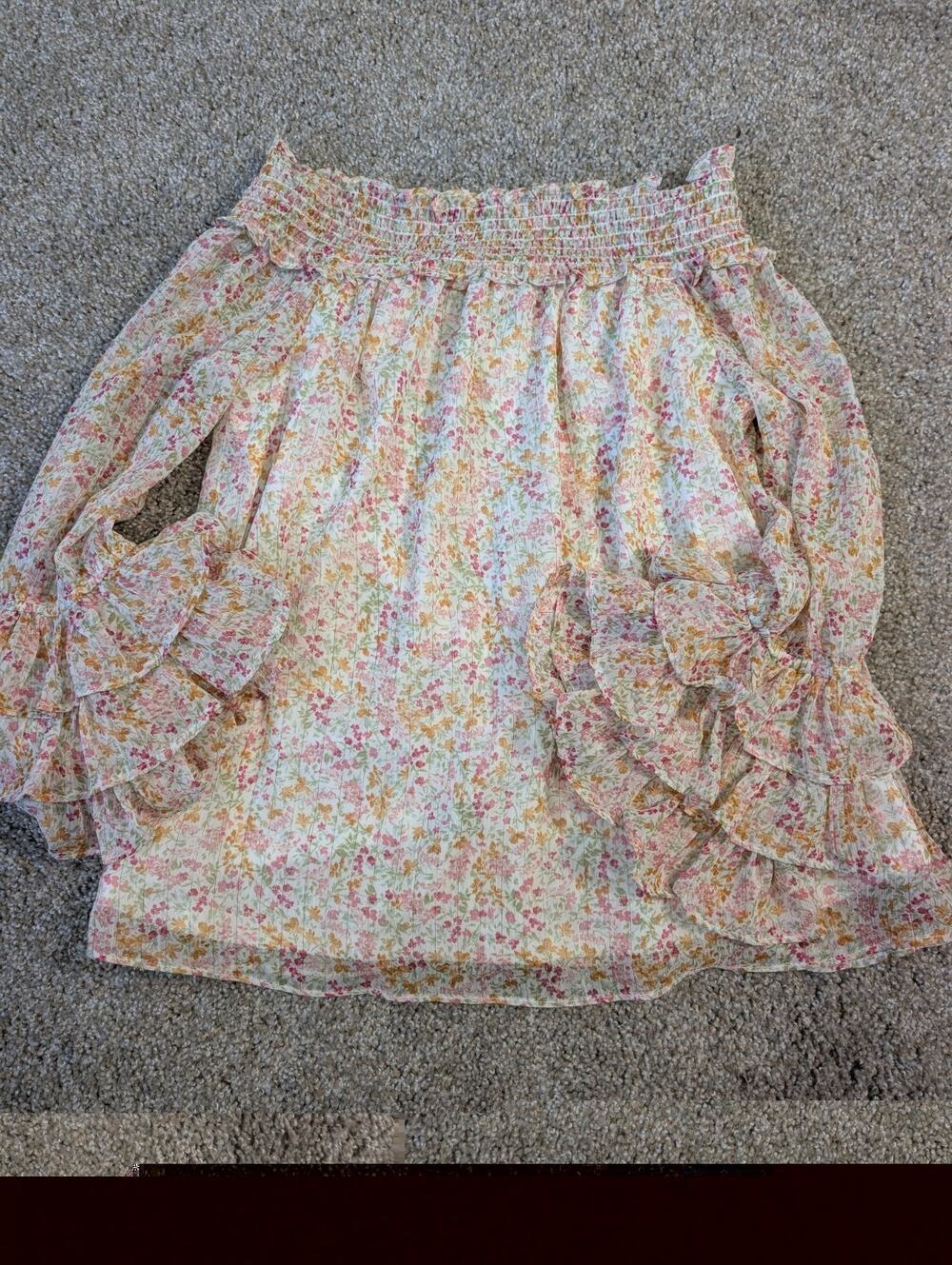 Ditsy Floral CeCe Smocked Off The Shoulder Blouse Tiered Flutter Sleeve Small S